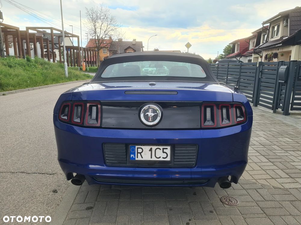 Ford Mustang 3.7 V6 Premium - 5