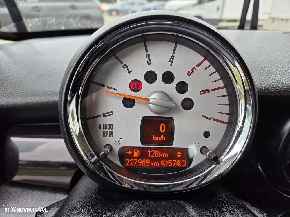 MINI 3 Portas - 15