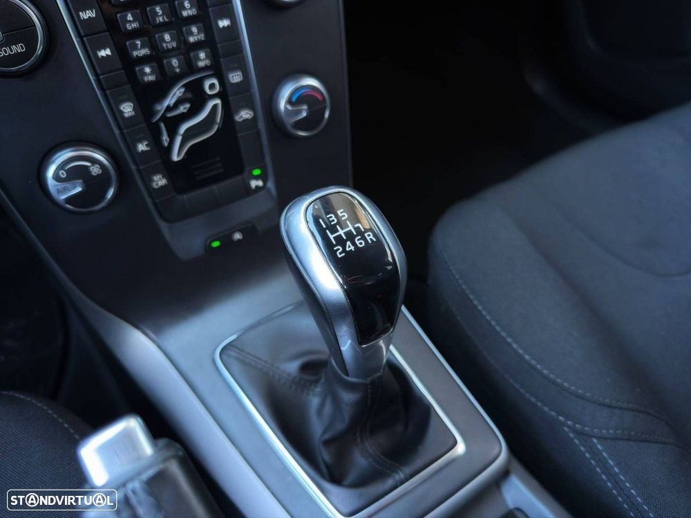 Volvo V40 2.0 D2 Kinetic - 17