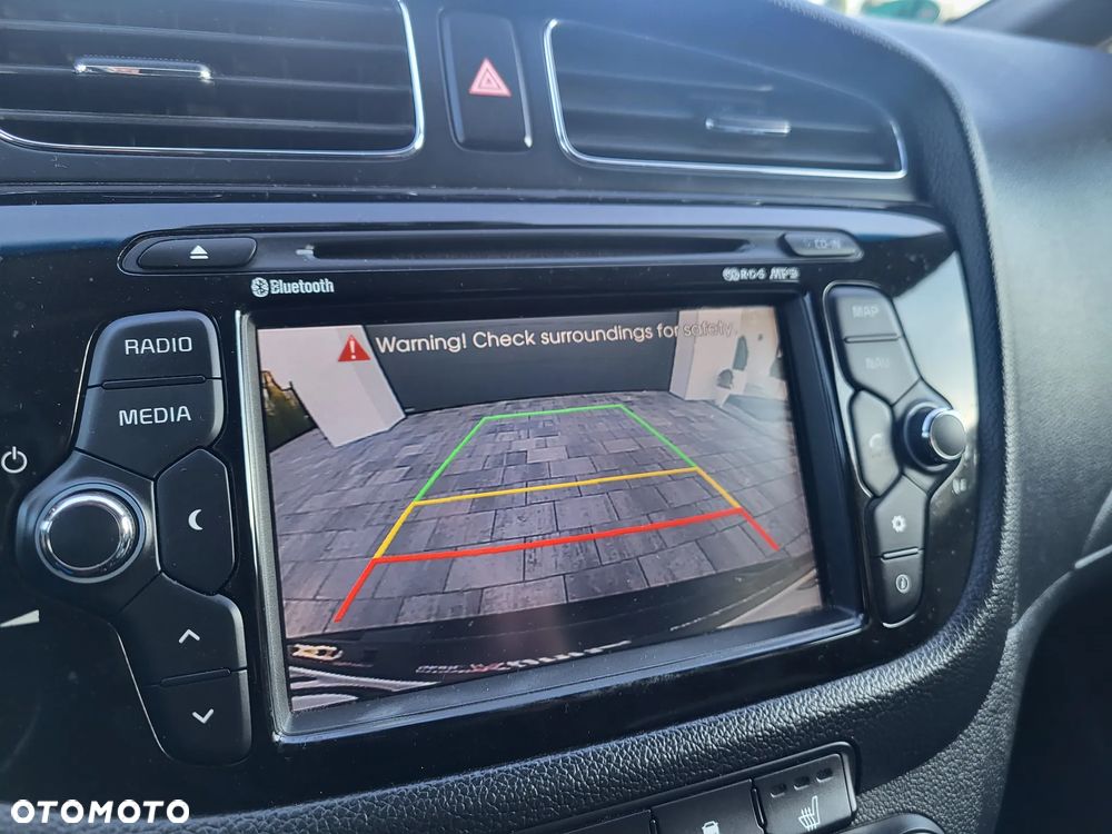 Kia Ceed 1.6 CRDi 128 Platinum Edition - 16