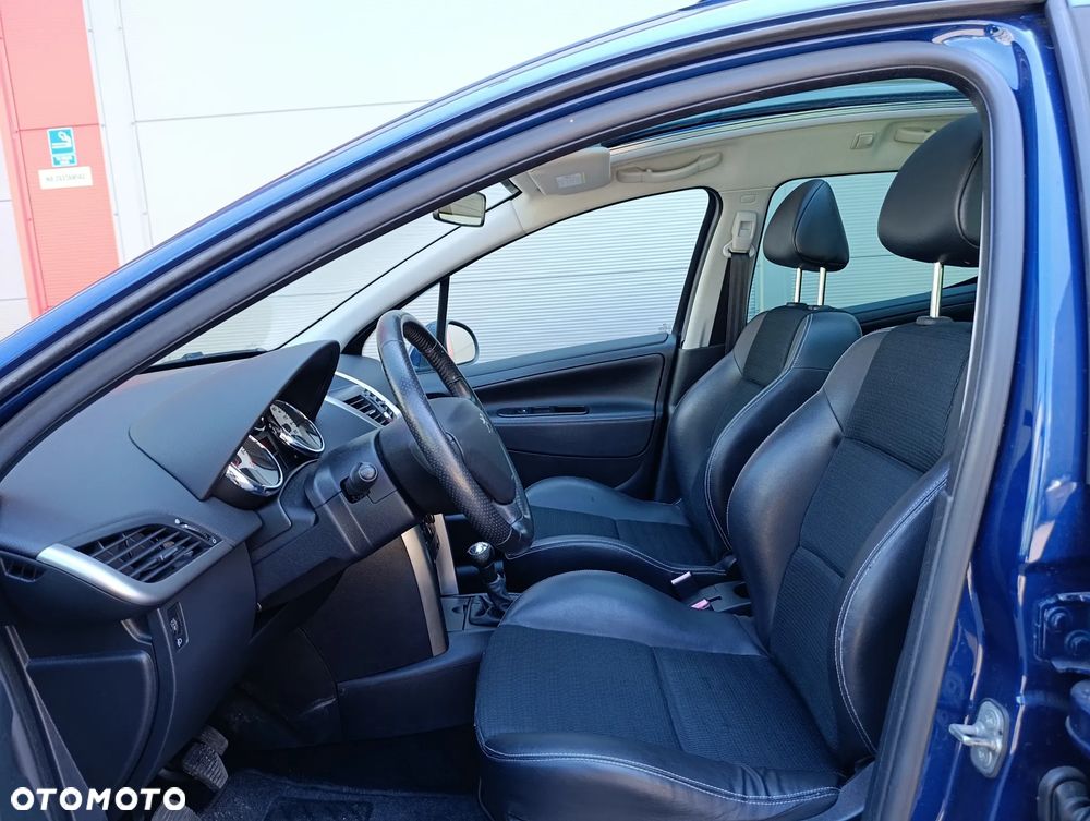 Peugeot 207 120 VTi Outdoor - 16