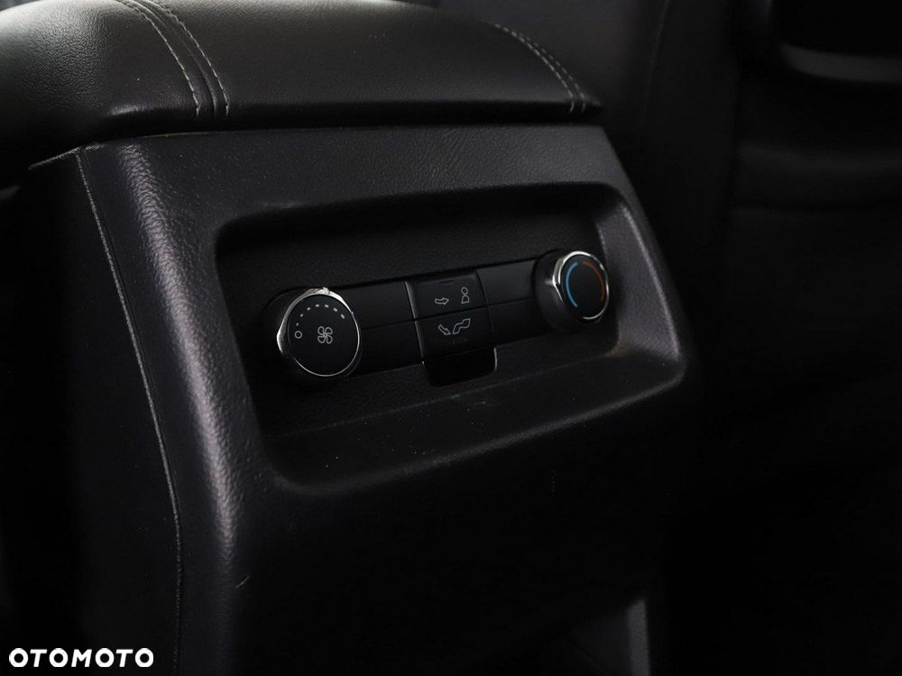 Ford Galaxy 2.0 EcoBlue Titanium - 40