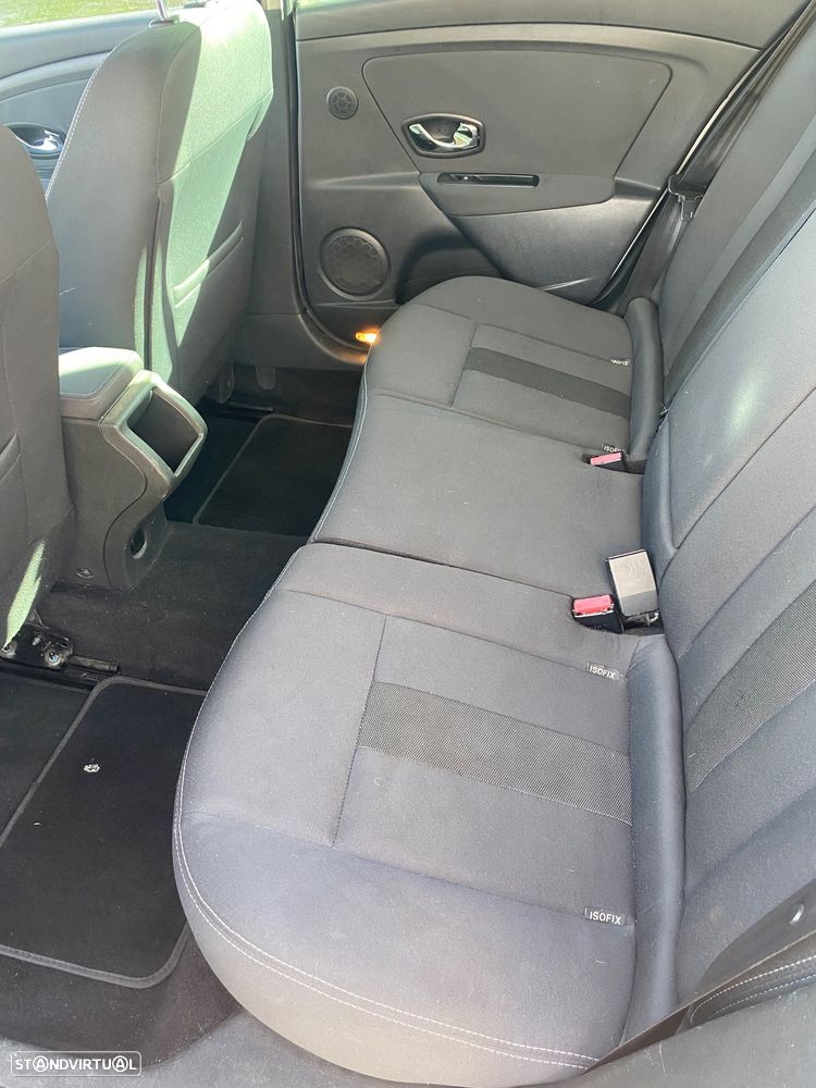 Renault Mégane Sport Tourer dCi 110 FAP Dynamique - 9