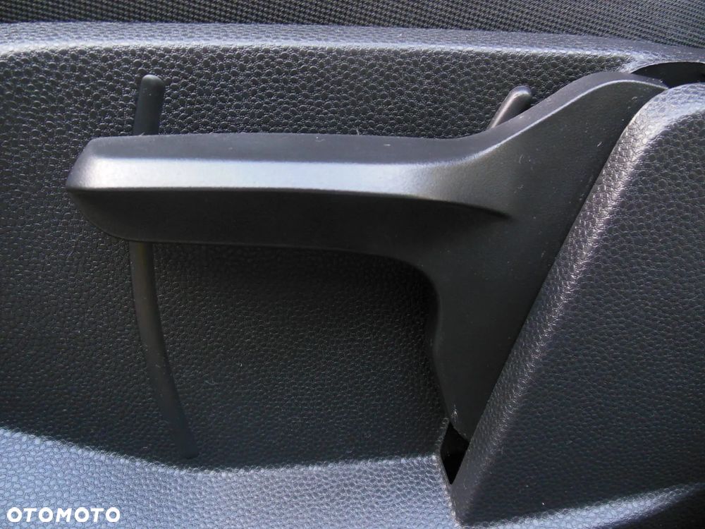 Ford Fiesta 1.25 Trend EU5 - 23