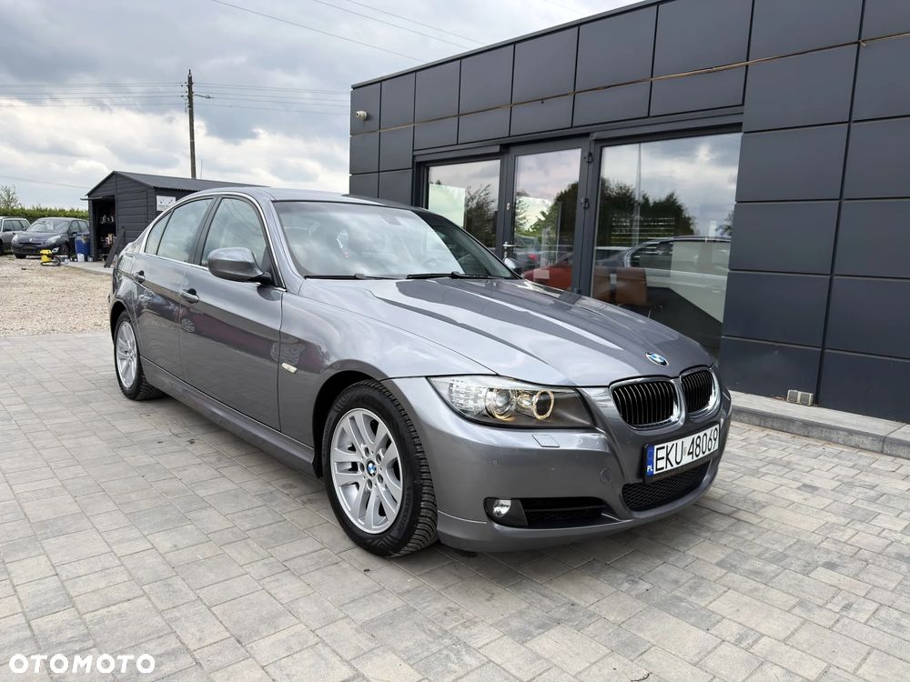 BMW Seria 3 325i Edition Exclusive - 10