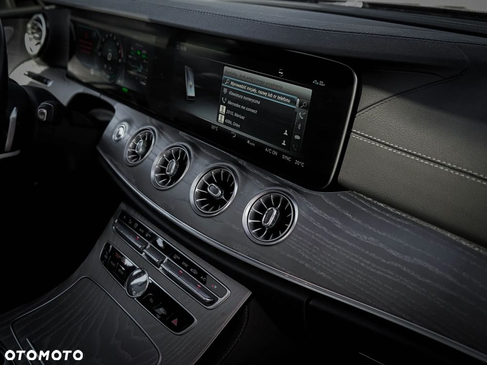 Mercedes-Benz CLS - 25
