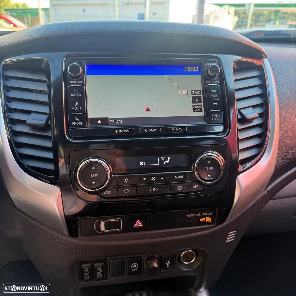 Mitsubishi L200 2.4 DI-D CD Sport Strakar 4WD - 16