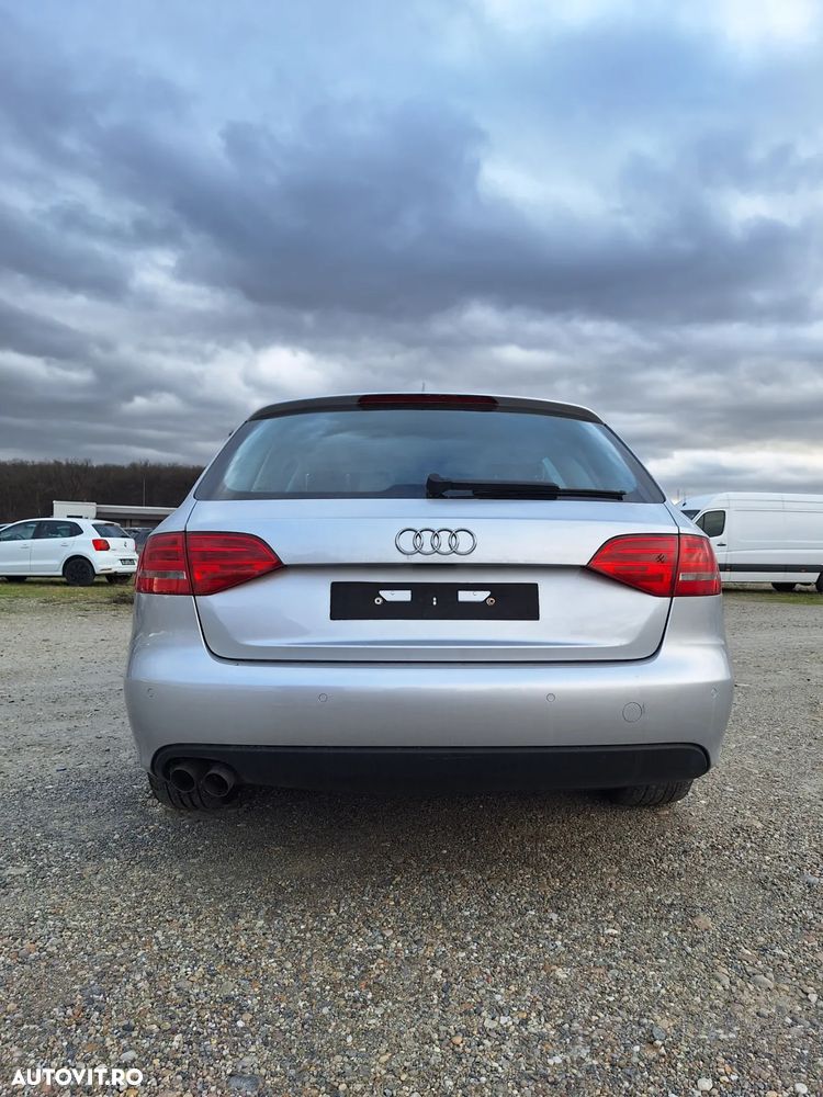 Audi A4 Avant 2.0 TDI - 9
