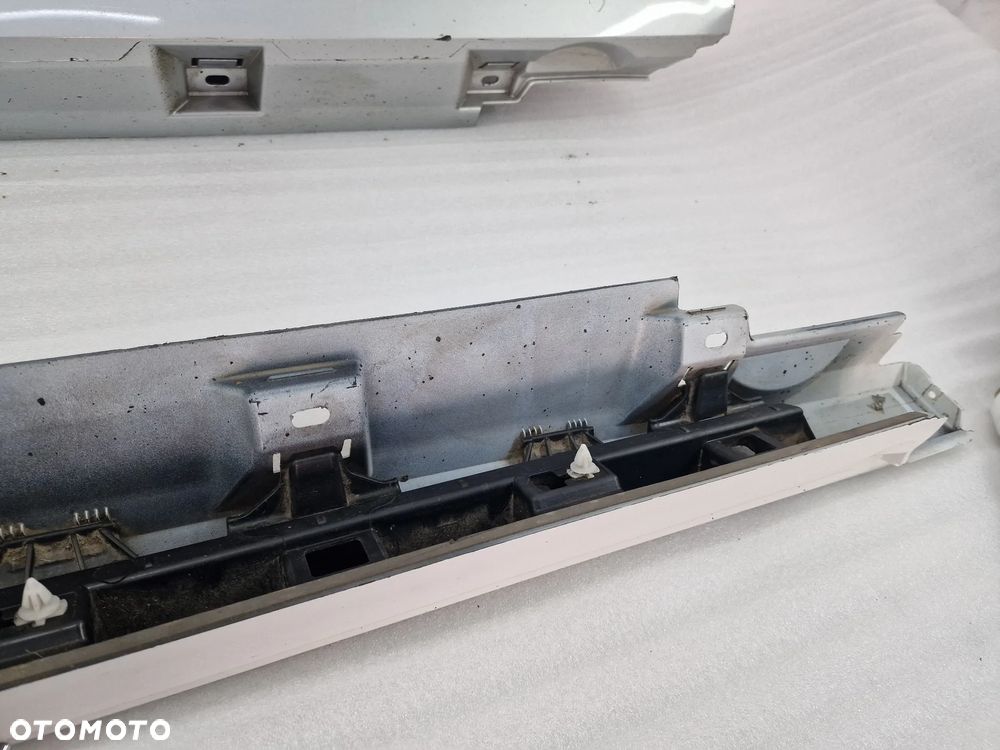 VW PASSAT B8 3G0 14- PRAWA LISTWA PROGOWA / NAKŁADKA PROGU , CZARNA , BIAŁA , SREBRNA , NR 3G0853858F , NR AUKCJI PR347 - 27