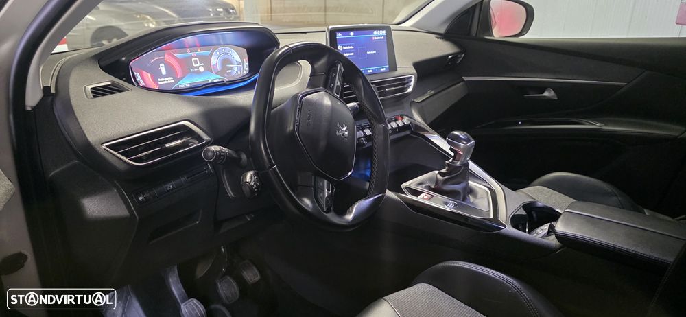 Peugeot 5008 1.2 PureTech Allure Pack - 8