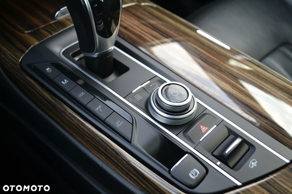 Maserati Levante - 33