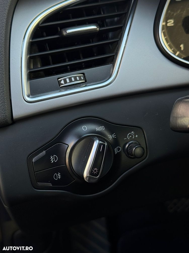 Audi A4 2.0 TDI DPF multitronic Attraction - 32