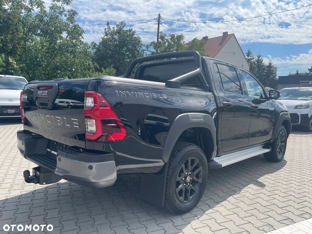 Toyota Hilux 2.8 D-4D Double Cab Invincible 4x4 - 12