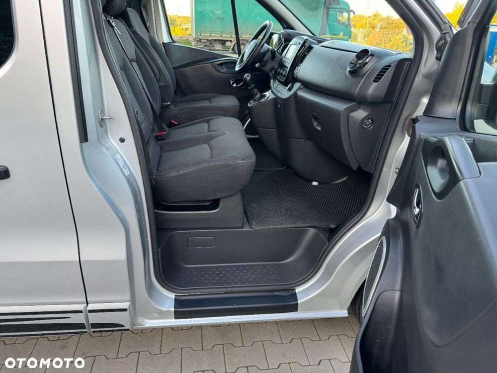 Opel Vivaro - 32