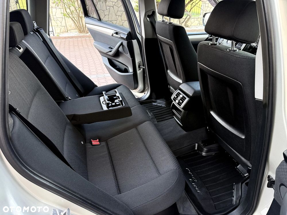 BMW X3 xDrive20d - 13