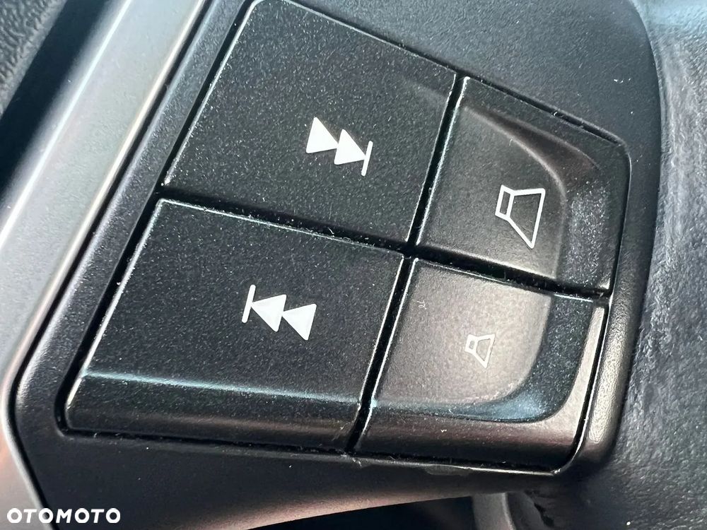 Volvo V40 D3 Drive-E Base - 25