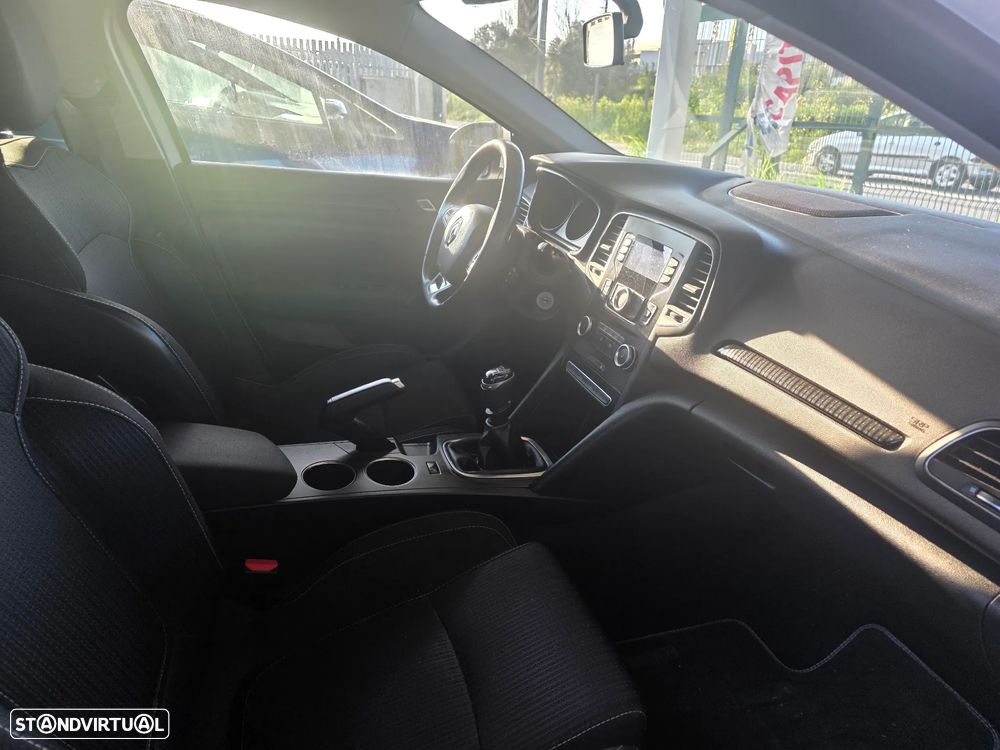 Renault Mégane Sport Tourer 1.5 dCi Limited - 11