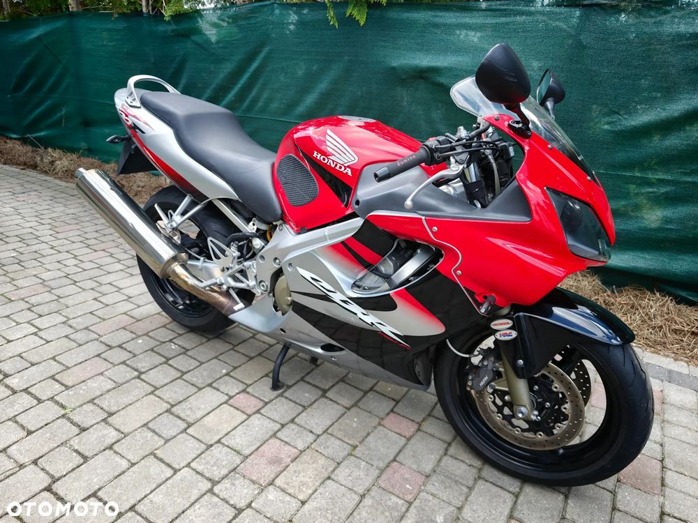 Honda CBR - 3