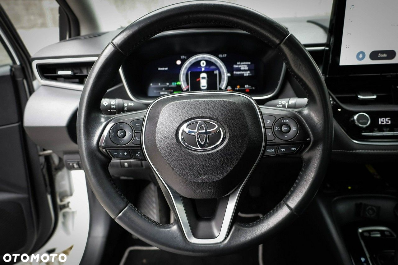 Toyota Corolla - 13