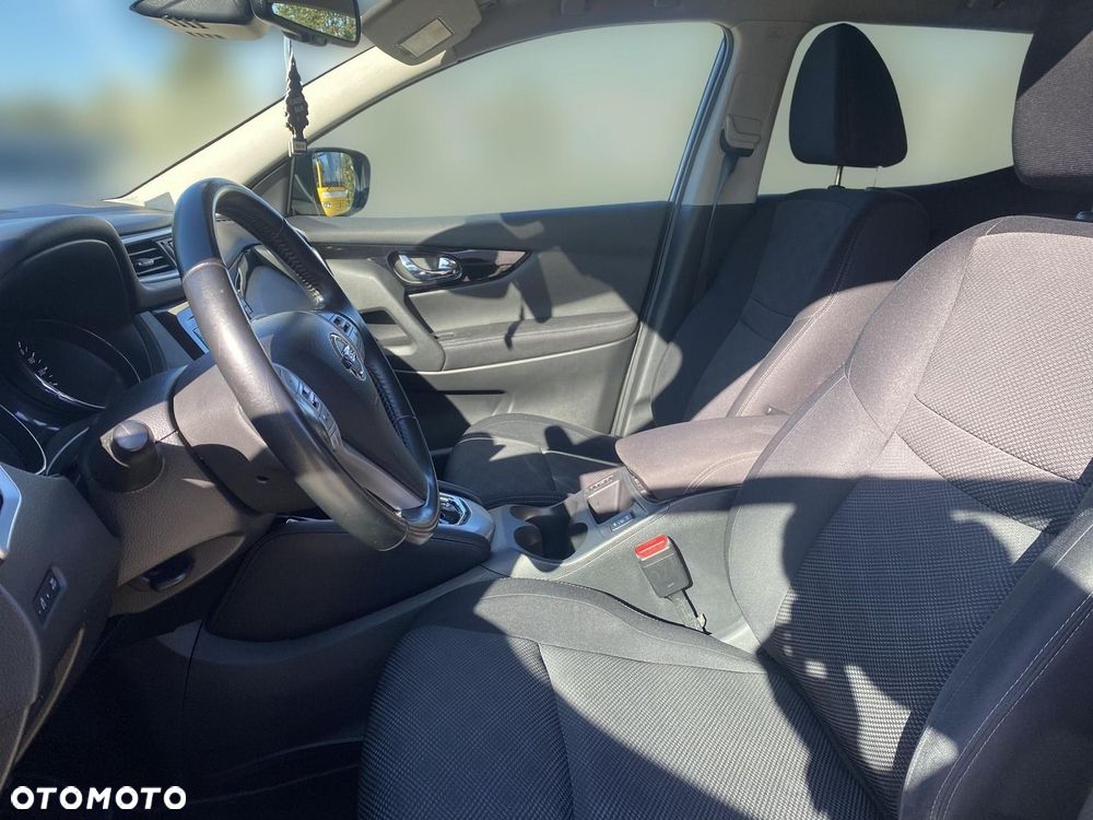 Nissan Qashqai 1.2 DIG-T Acenta Xtronic - 12