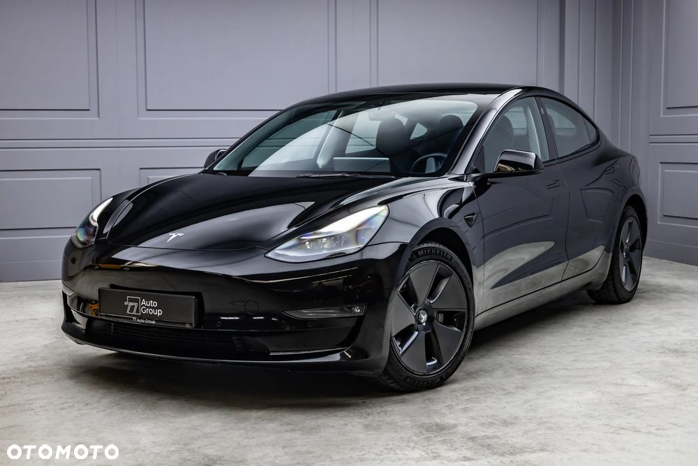 Tesla Model 3 - 2