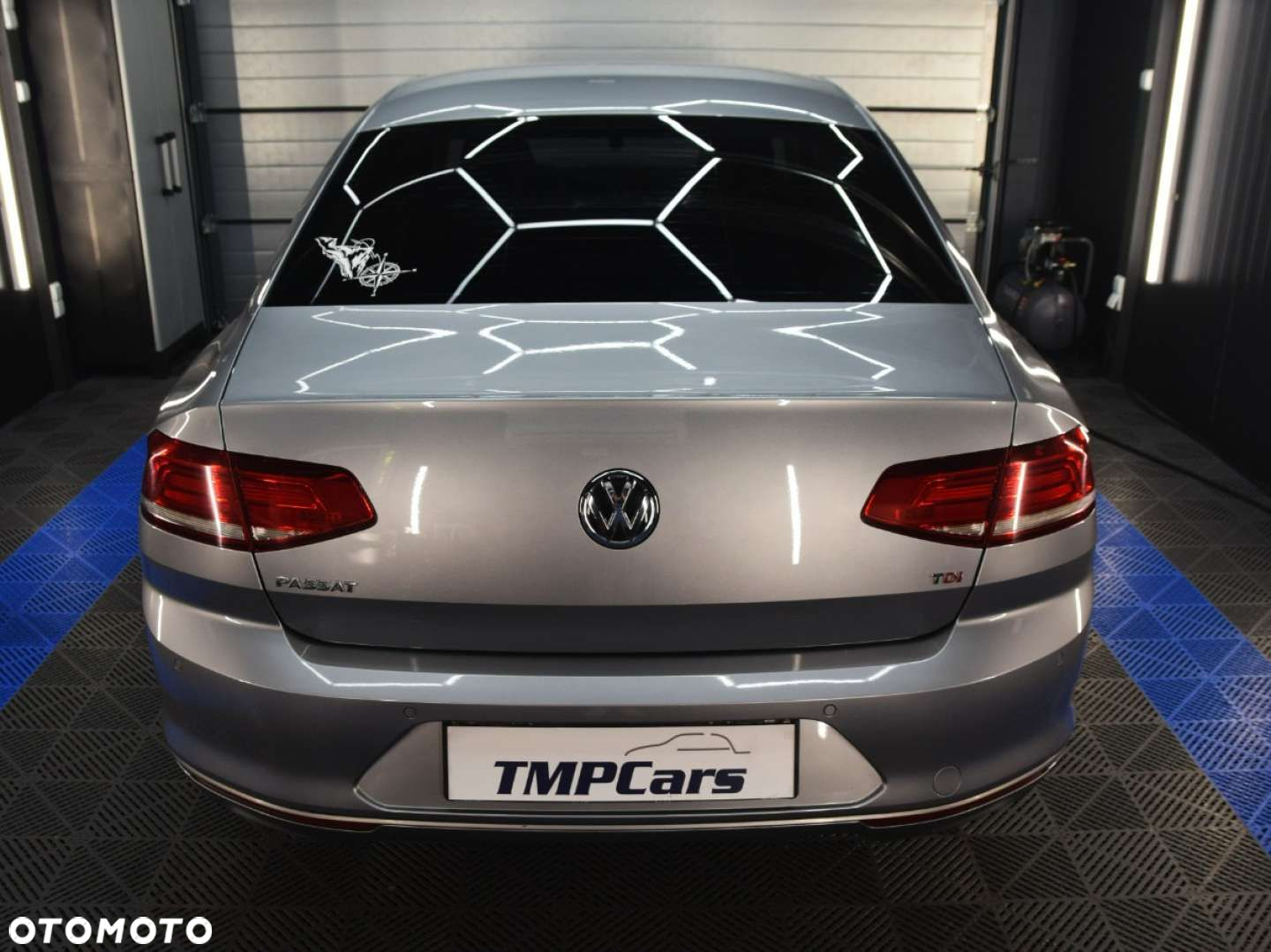 Volkswagen Passat - 10