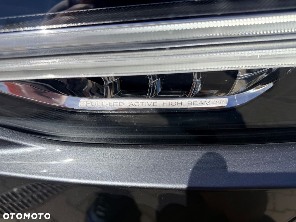 Volvo V90 T6 AWD R-Desgin - 27