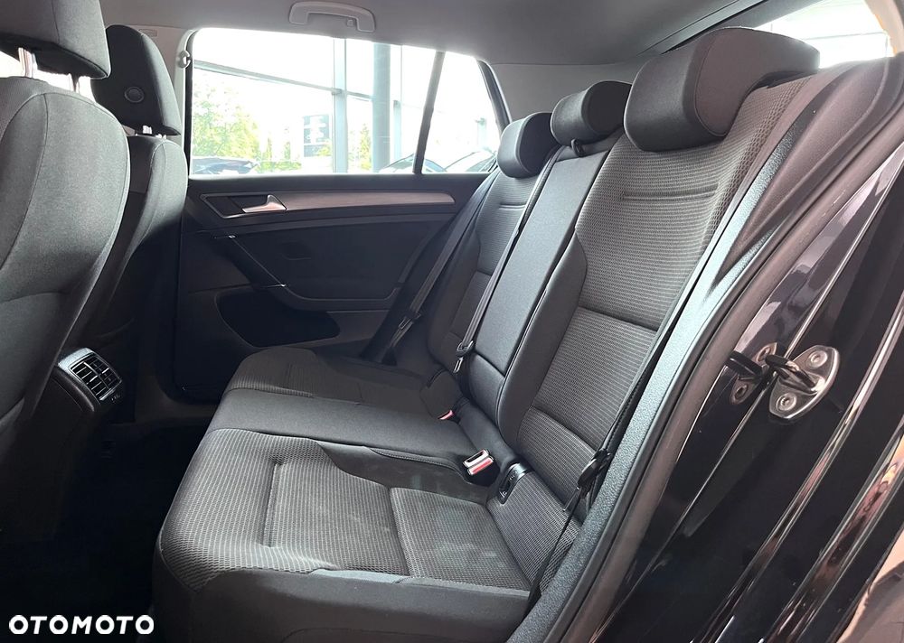 Volkswagen Golf 1.2 TSI DSG Comfortline - 23
