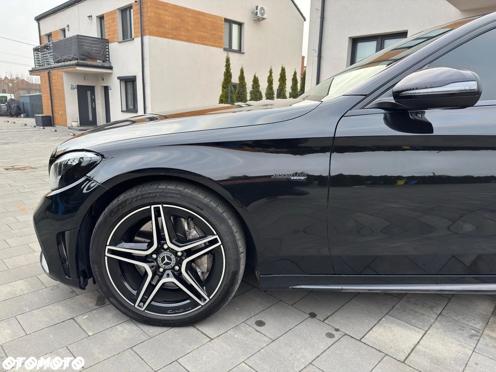 Mercedes-Benz Klasa C 300 4Matic 9G-TRONIC AMG Line - 7