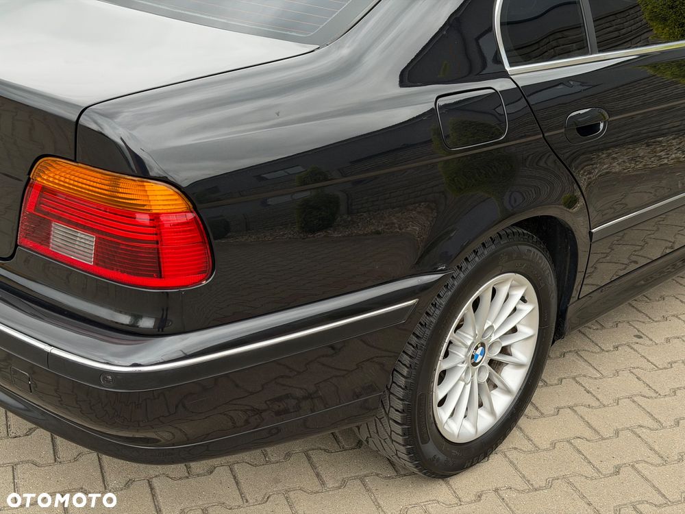 BMW Seria 5 520i - 14