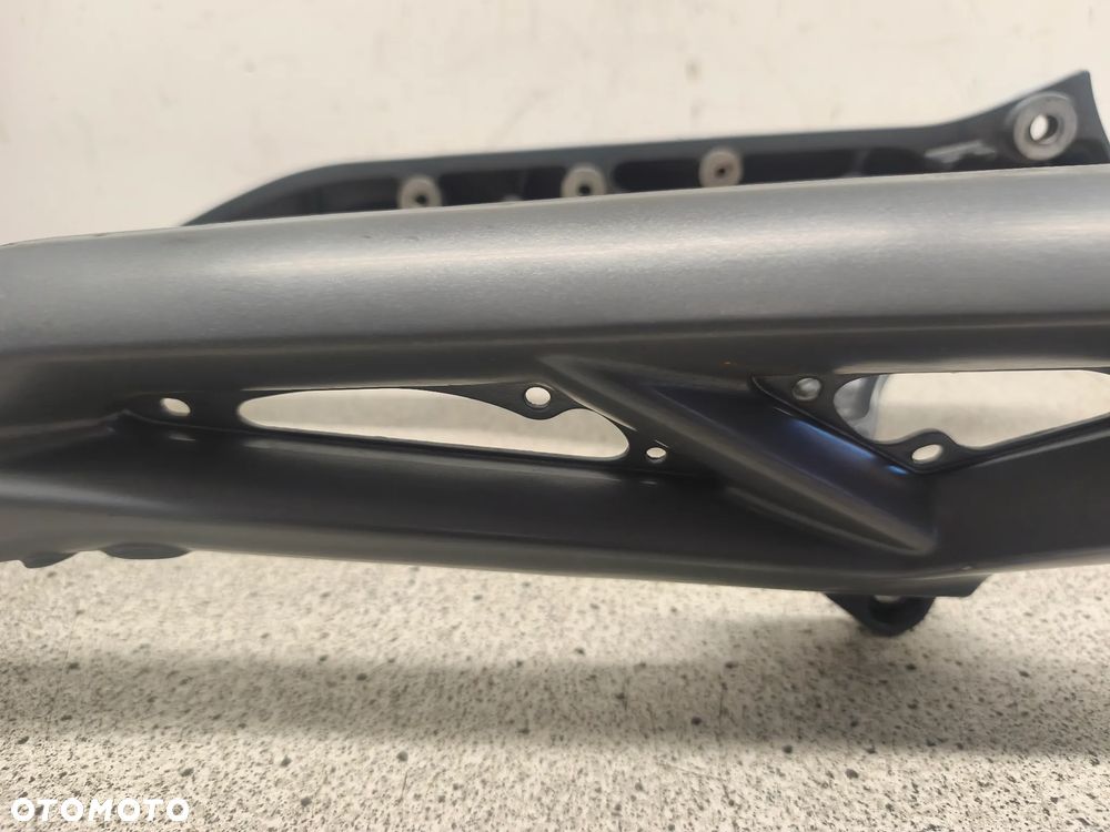 Stelaż tył, tylny Triumph Street Triple 675 - 9