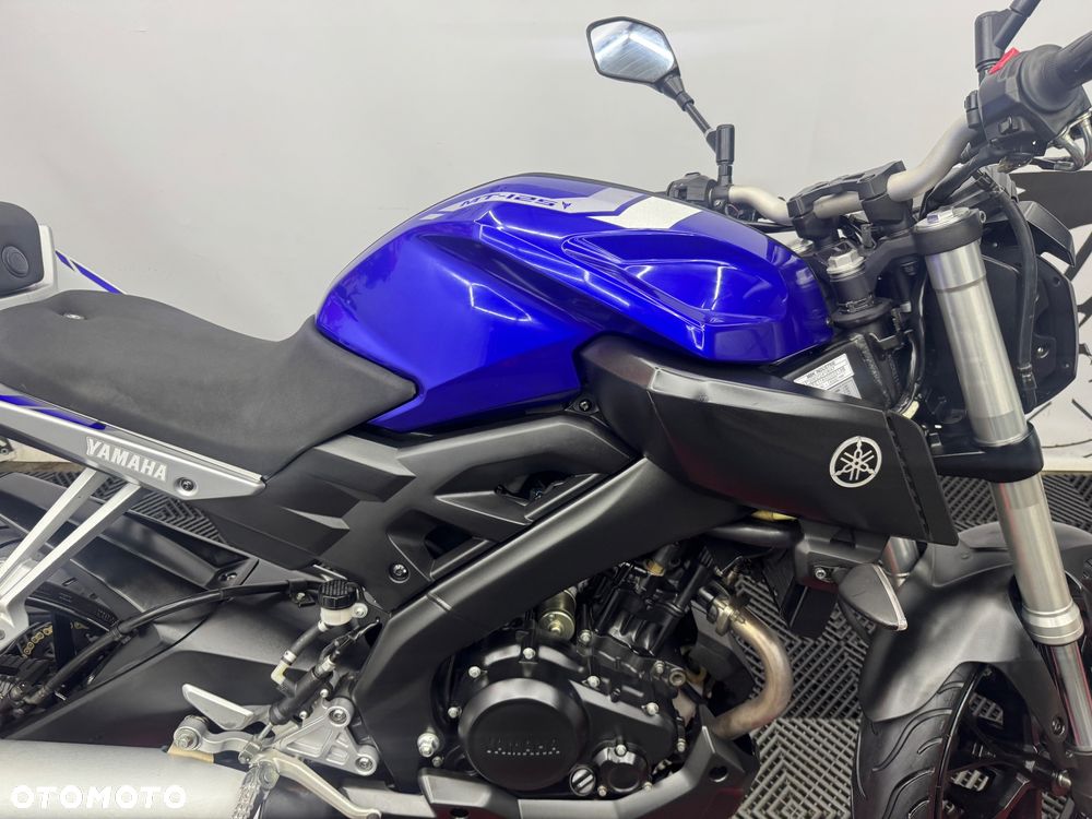 Yamaha MT - 32