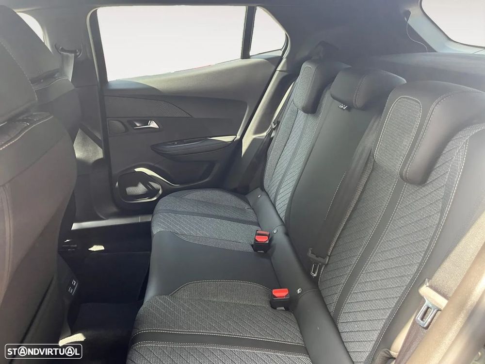 Peugeot 2008 1.2 PureTech Allure - 14
