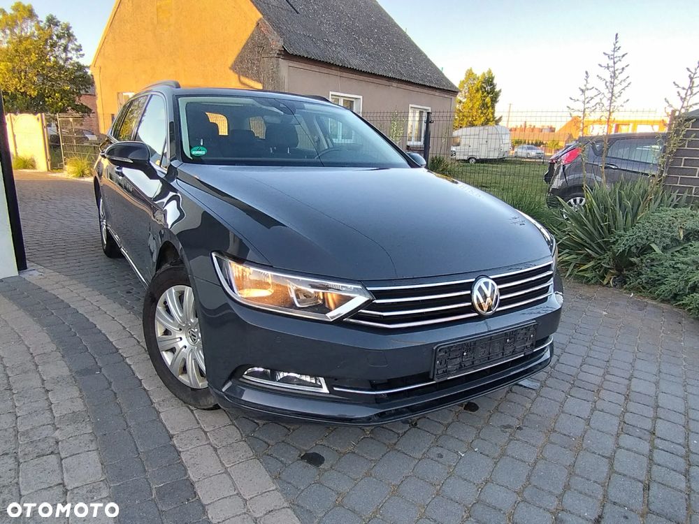 Volkswagen Passat Variant 2.0 TDI SCR DSG BlueMotion Comfortline - 5