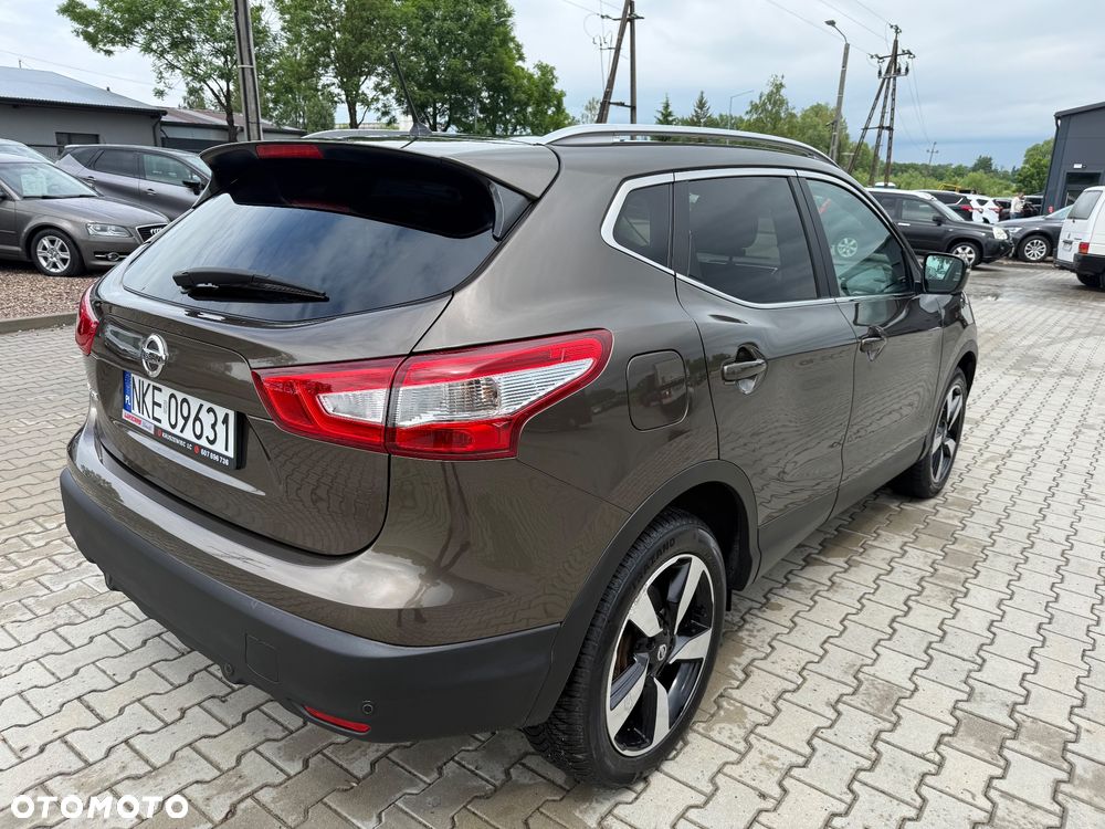 Nissan Qashqai 1.6 dCi Xtronic TEKNA+ - 8