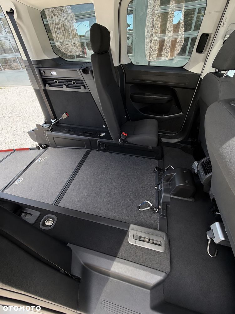 Ford Tourneo Connect 2.0 EcoBlue Allrad TREND - 4