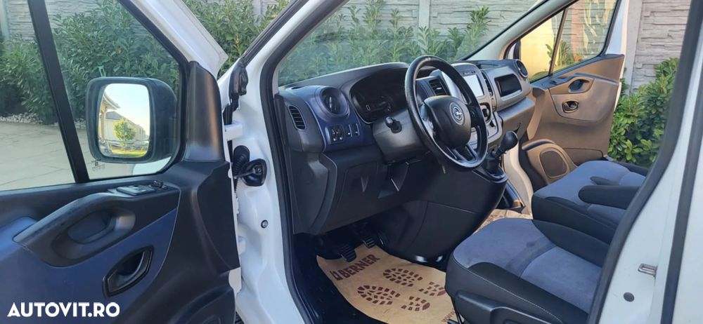Opel Vivaro - 16