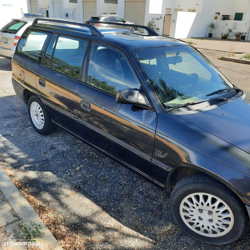 Opel Astra Caravan 1.4i Club ABS/AC - 5