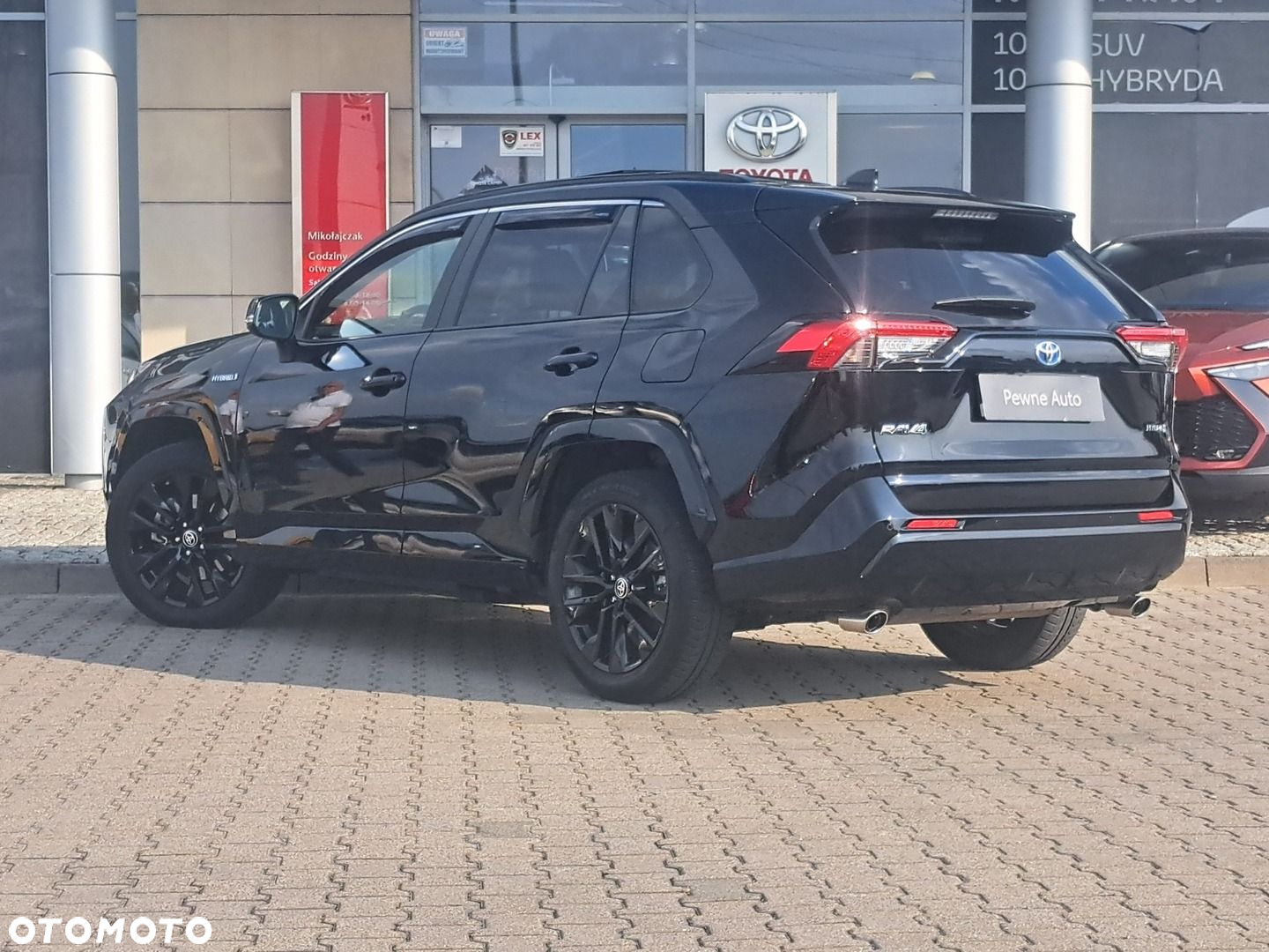 Toyota RAV4 2.5 Hybrid Black Edition by JBL 4x2 - 4