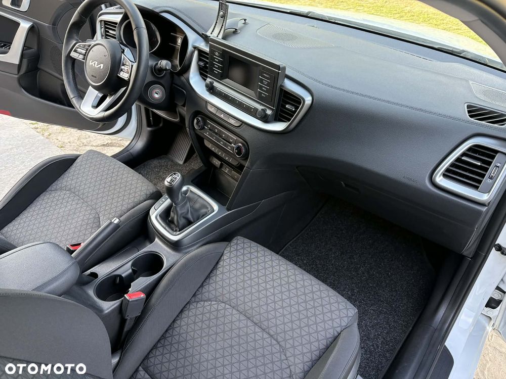 Kia Ceed 1.0 T-GDI S - 10