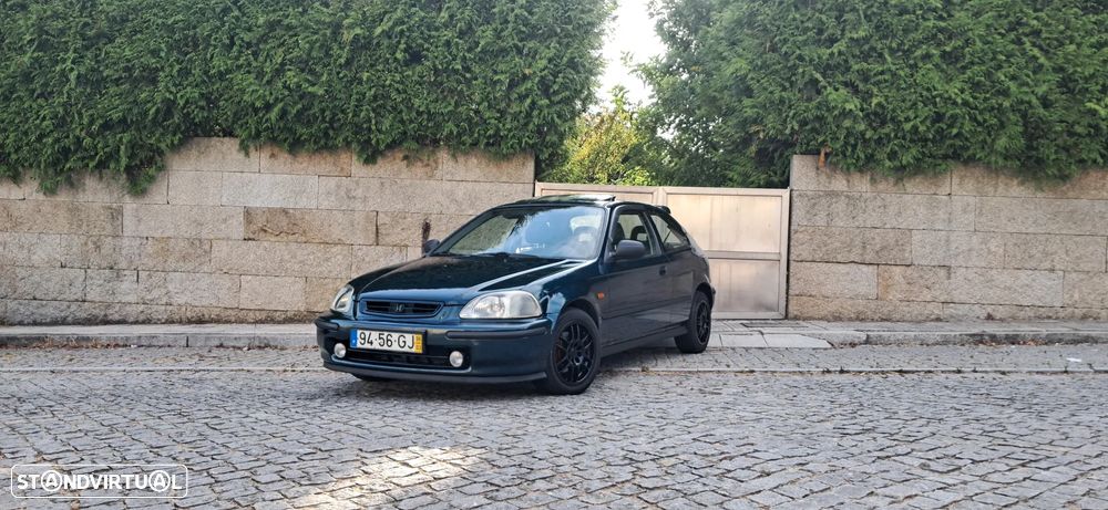 Honda Civic 1.5i LS - 2