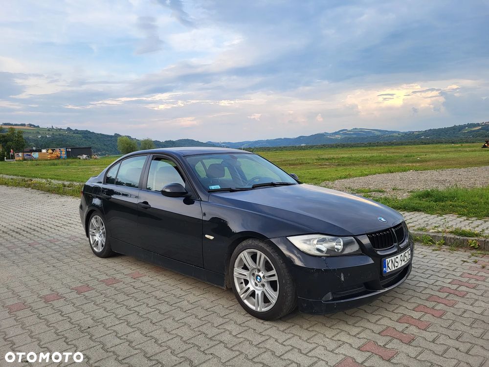 BMW Seria 3 318i - 1