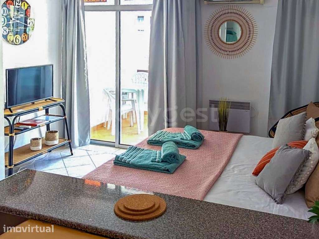 Apartamento T0 no centro de Albufeira - a poucos minutos da praia - Grande imagem: 3/18