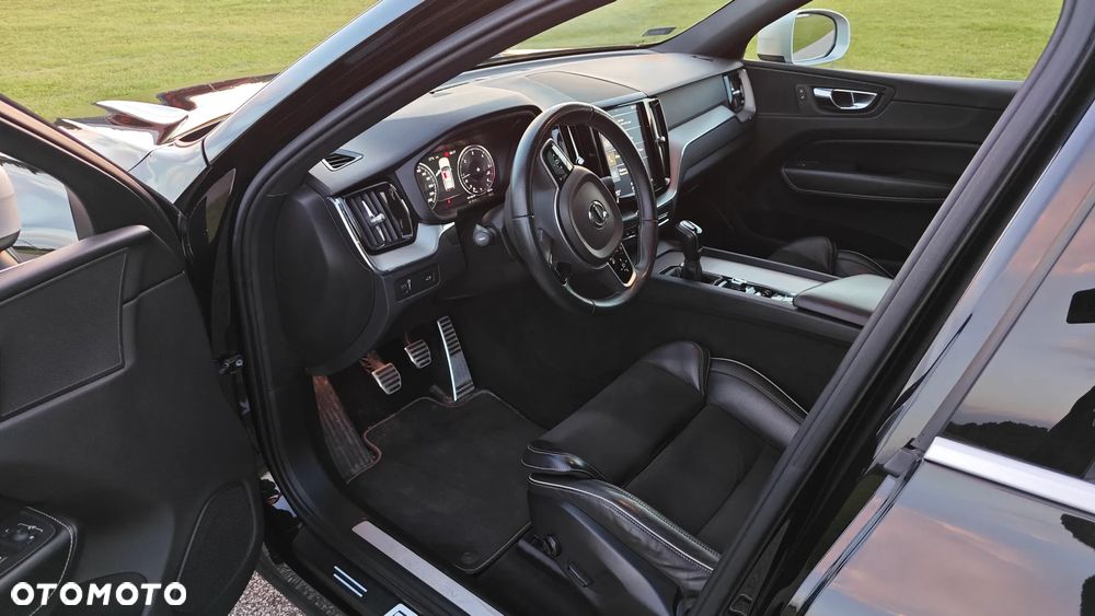 Volvo XC 60 D3 R-Design - 26