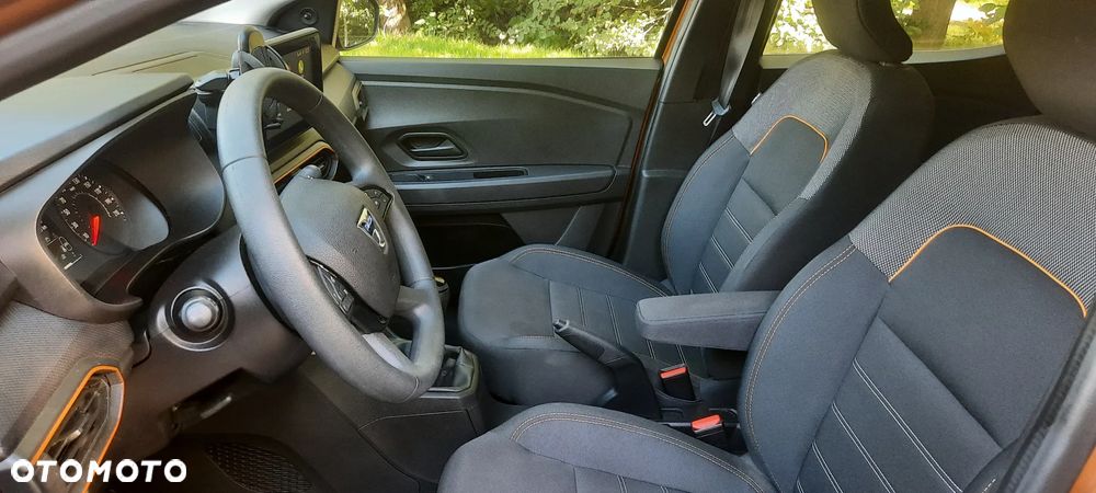Dacia Sandero Stepway 1.0 TCe SL Celebration S&S - 10