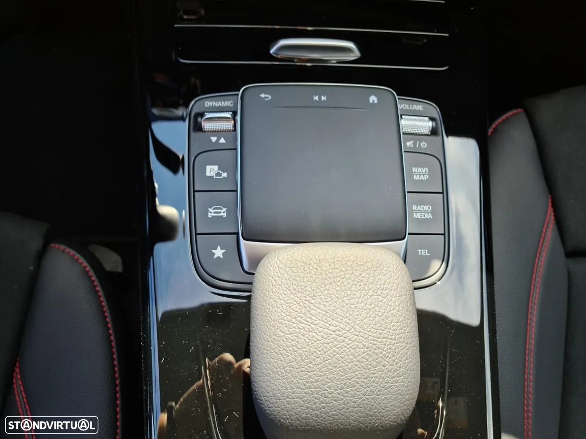 Mercedes-Benz A 250 e AMG Line - 16