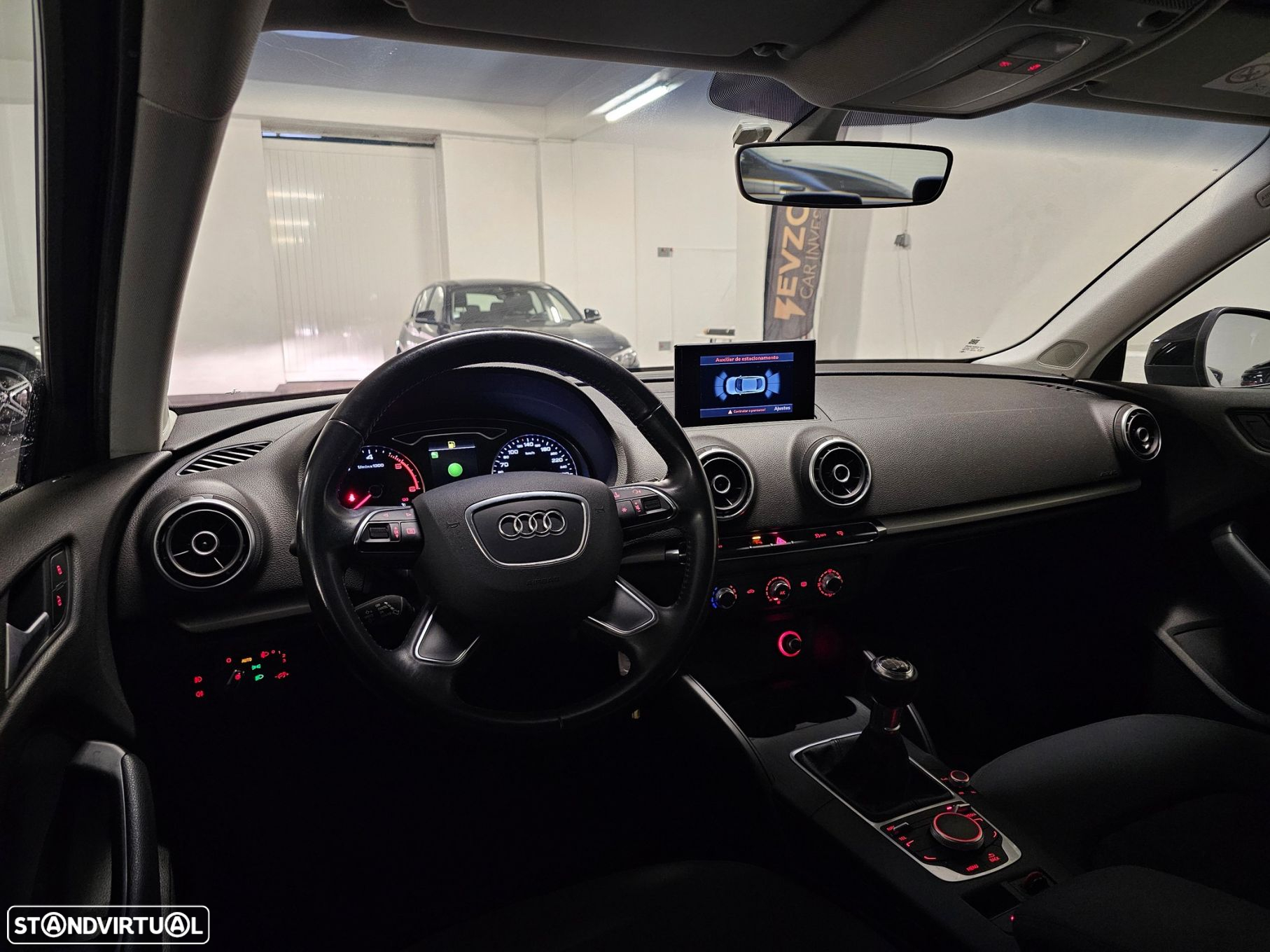 Audi A3 Limousine 1.6 TDI Advance Ultra - 13