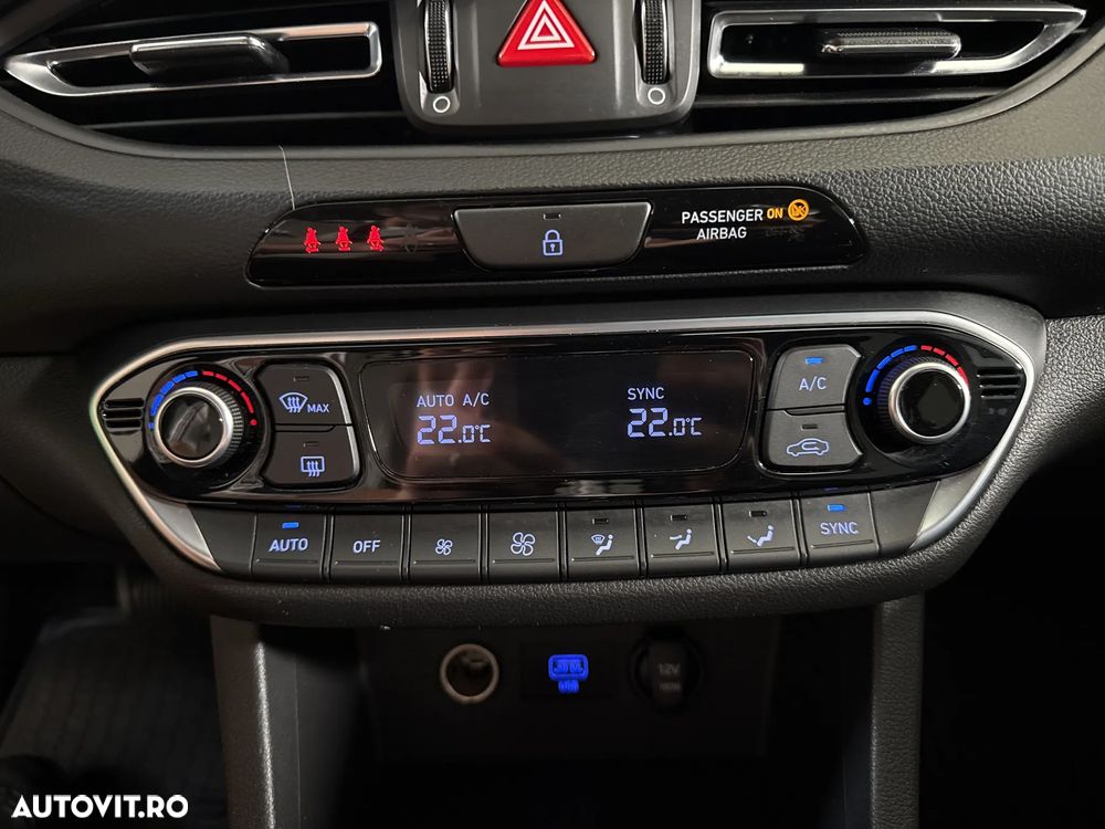 Hyundai i30 - 19