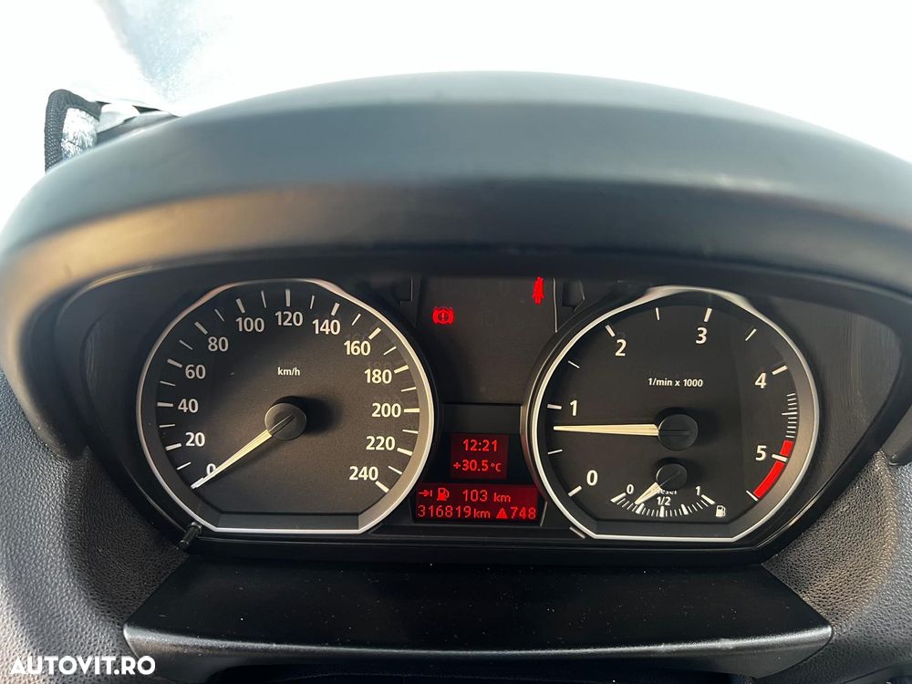 BMW Seria 1 118d - 11