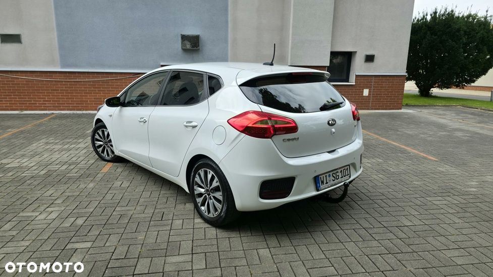 Kia Ceed 1.6 CRDi GT Line - 12